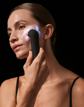 Foreo FAQ 402 Mikro Akımlı LED'li Sıkılaştırma Cihazı