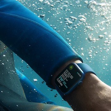 Apple Watch Series 7 Nike GPS 41mm Yıldız Işığı Alüminyum Kasa ve Nike Spor Kordon Akıllı Saat