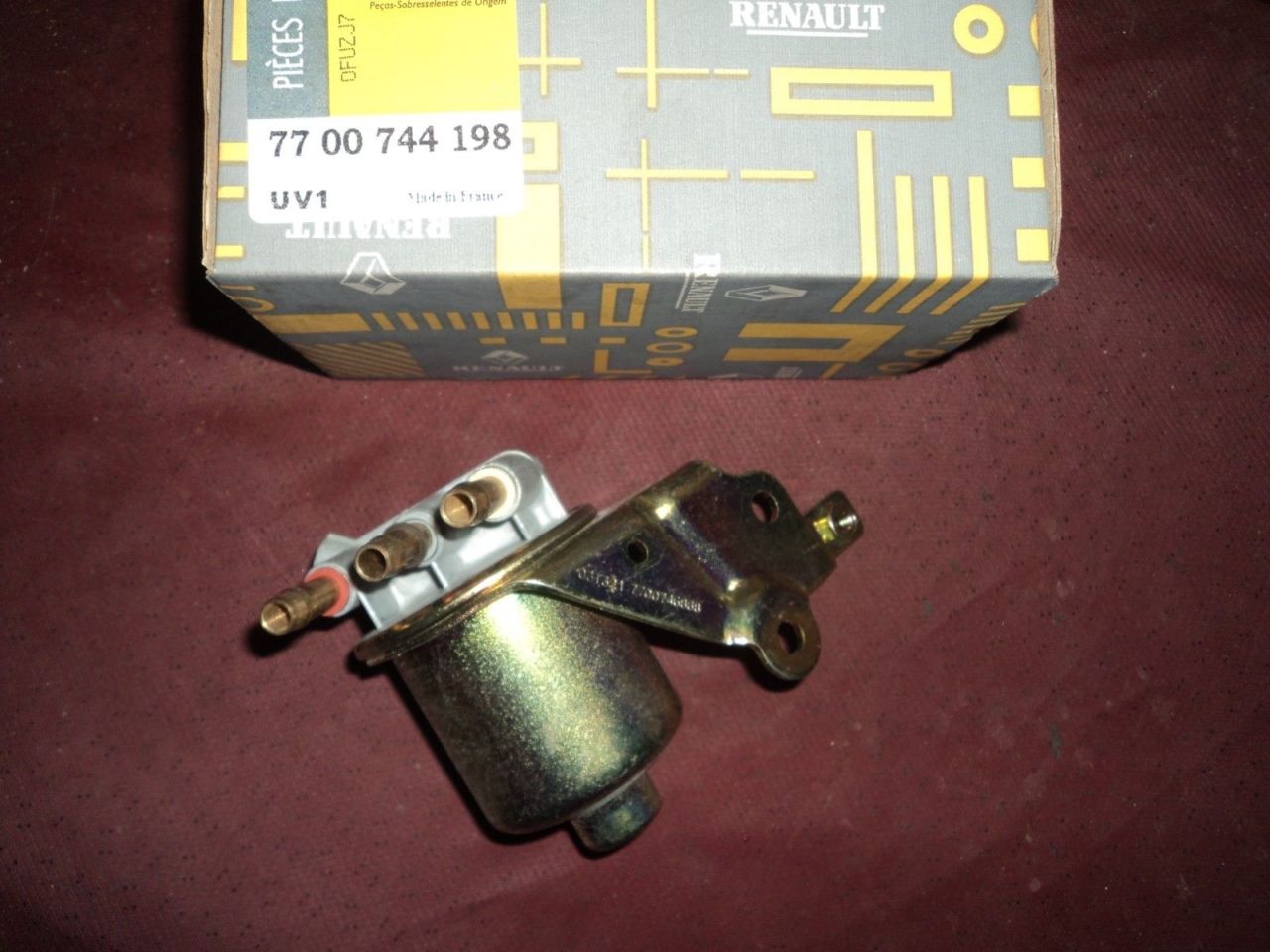 Renault 21 Benzin Dinlendirici Degazör 7700744198