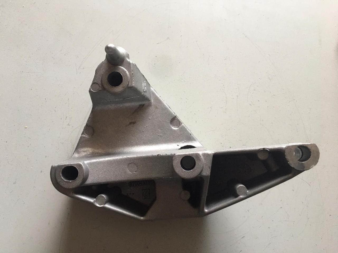 Renault Megane 2 Scenic 2 Kangoo 2 1.5 Dci Motor Takozu Kulağı 112102294R
