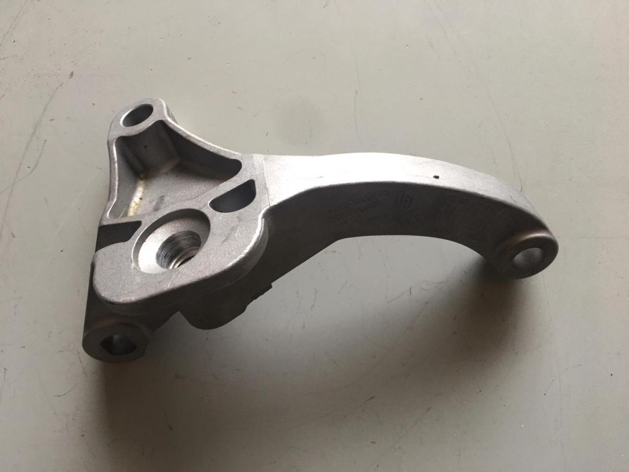 Renault Clio 4 Motor Takoz Bağlantı Kulağı 112539045R