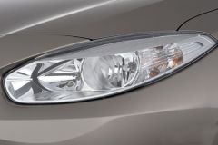 Renault Fluence Sağ Far Zenon 260101803R