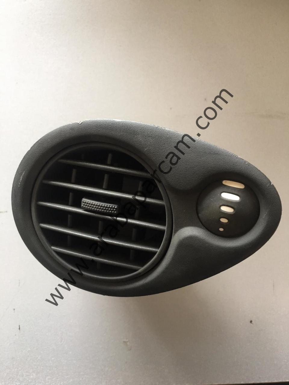Renault Clio 3 Torpido Havalandırma Izgarası Sağ Yan 7701061211