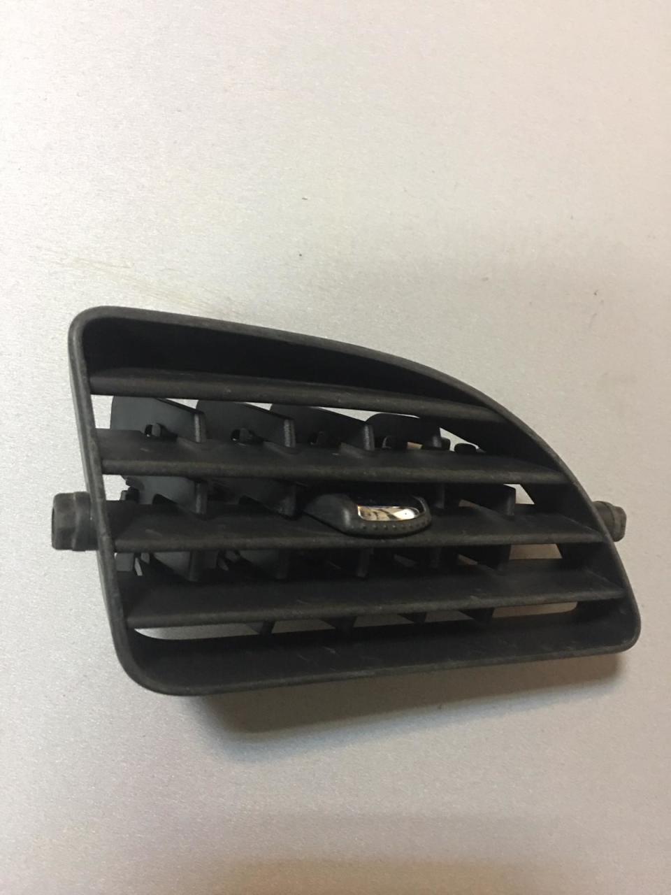Renault Fluence Torpido Kalorifer Havalandırma Izgarası Sağ  687606450R