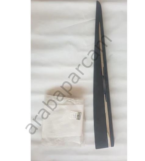 Renault Clio 4 Sağ Ön Kapı Bandı 801866663R