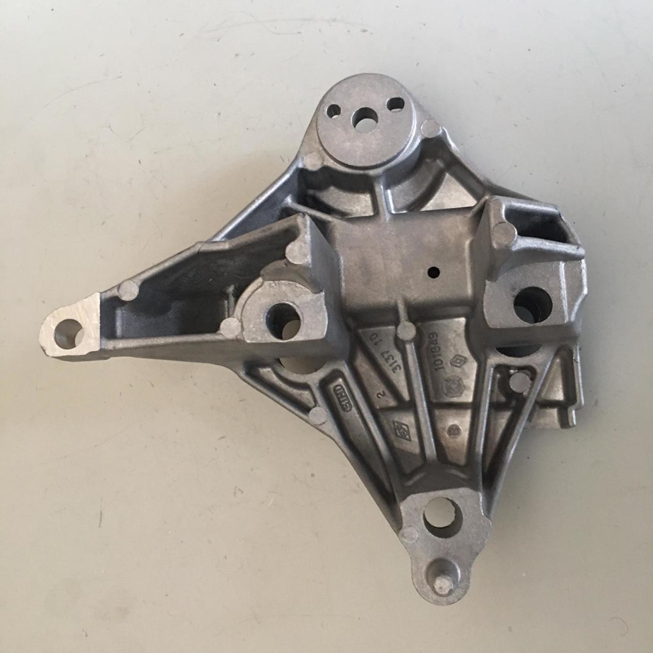 Renault Clio II-2 Motor Kulak Demiri 1.5 Dci K9K 8200101849