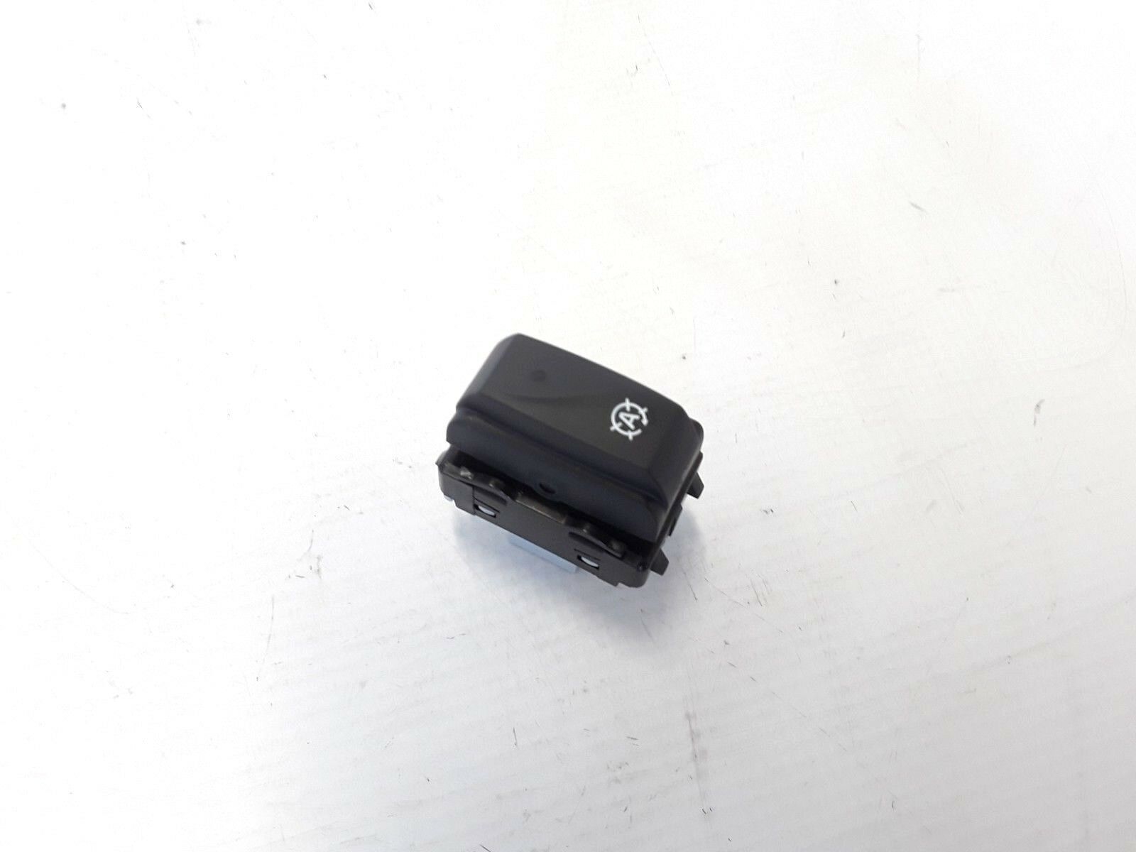 Renault Captur Otomotik Doldurma Butonu 251538204R