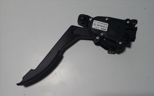 HELLA Dacia Duster Gaz Pedalı Kaptörü Sensörü Komple Pedal 6001548477