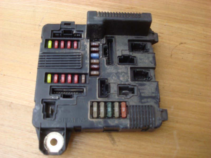 Renault Scenıc Motor İçi Kontrol Ünitesi 8200306032