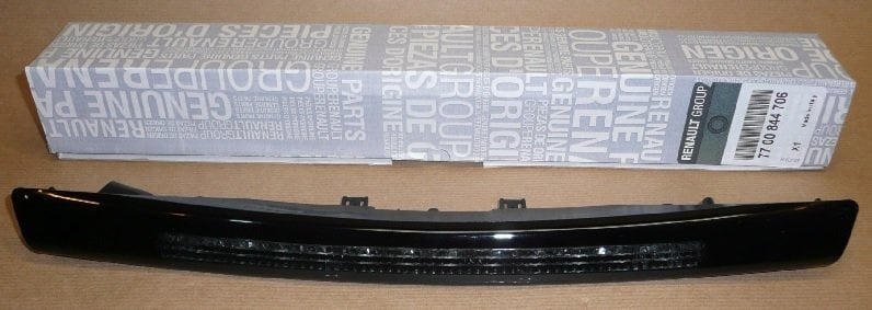 Renault Clio Tek Kapı 3. Stop Lambası 7700844706