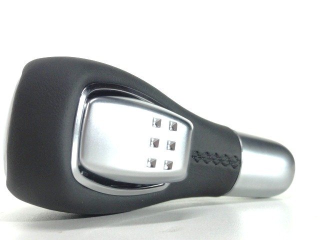 Renault Megane III Otomatik Vites Topuzu 8200574279