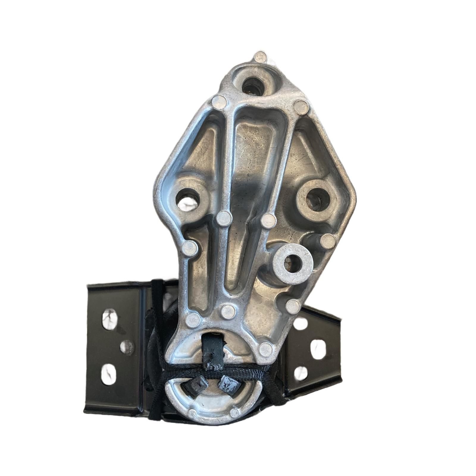Latitude/ Laguna III 1.5 Dci Sağ Motor Kulağı 112100003R