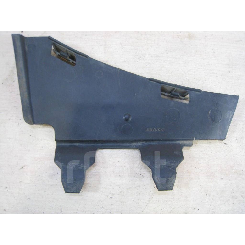 Renault Megane 2 Sağ Tampon Plastiği 8200243158