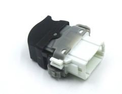 RENAULT Megane 2 Arka Cam Açma Butonu Düğmesi 8200315024