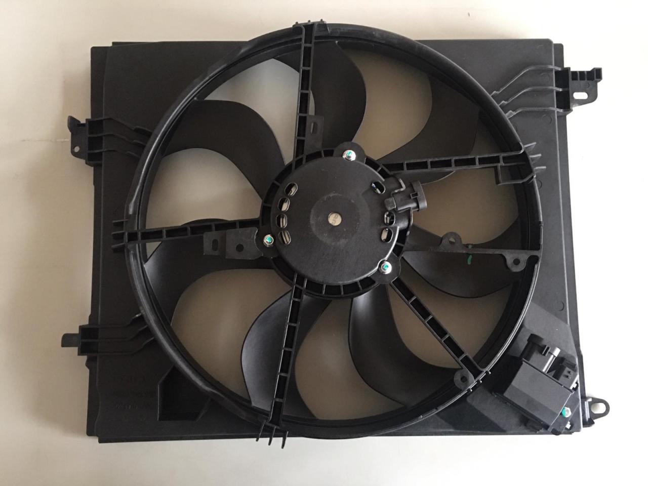 Renault Megane IV-4 1.5 Dci Fan Motor Şasesi Motorlu 214810118R