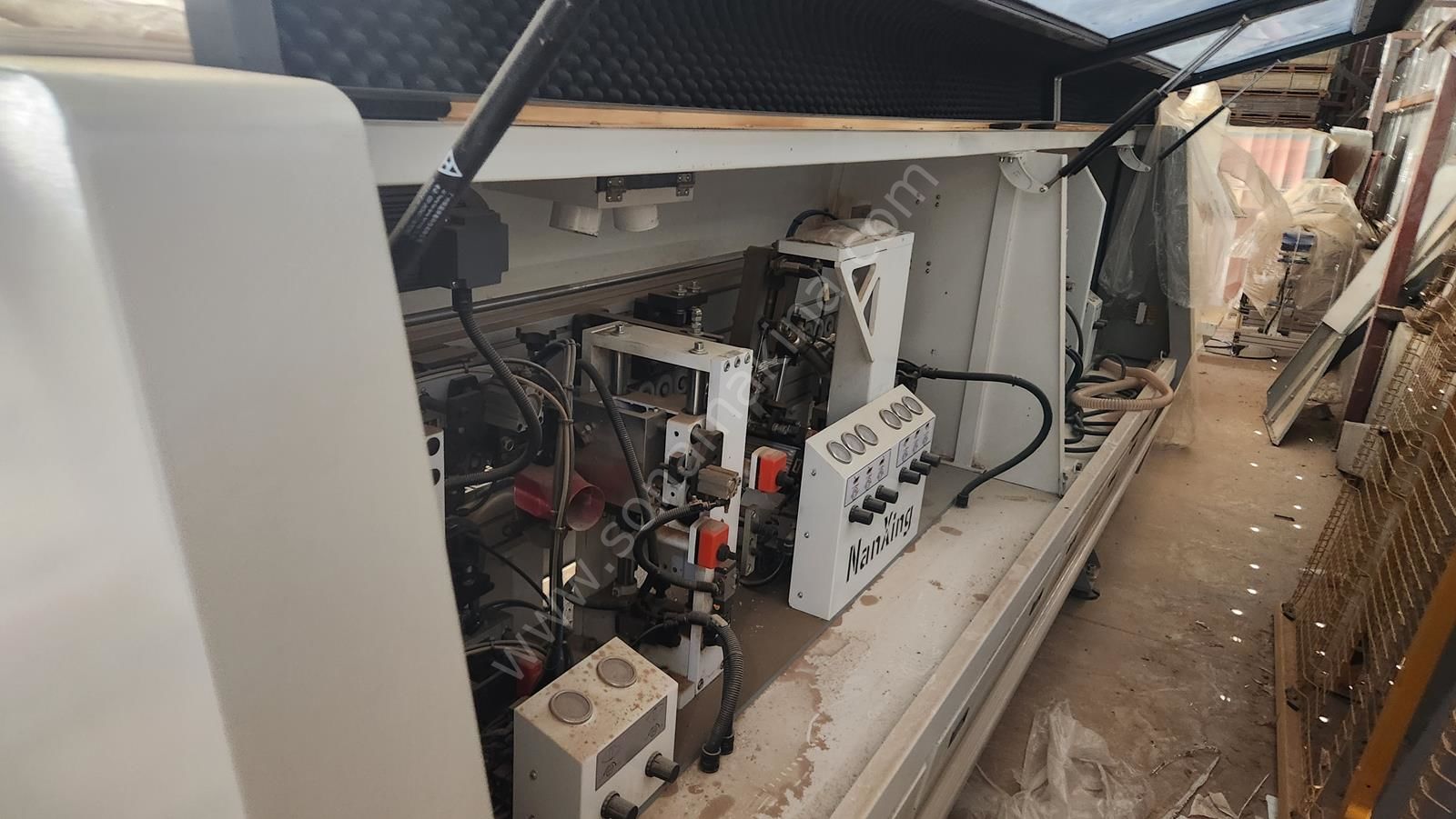 Nanxing NB875E Softforming Kenar Bantlama Makinesi (2022) İLK EL (Kurulmamış)