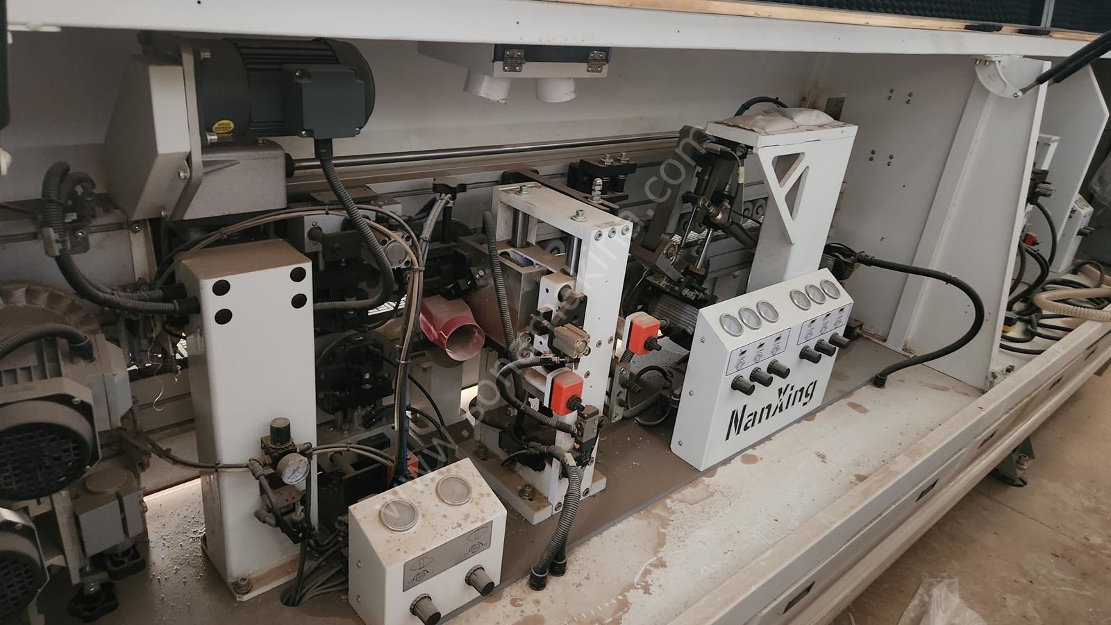 Nanxing NB875E Softforming Kenar Bantlama Makinesi (2022) İLK EL (Kurulmamış)