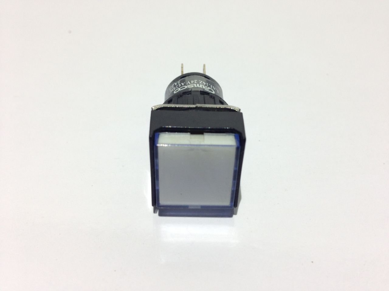 BEYAZ KARE BUTON KALICI (16mm)