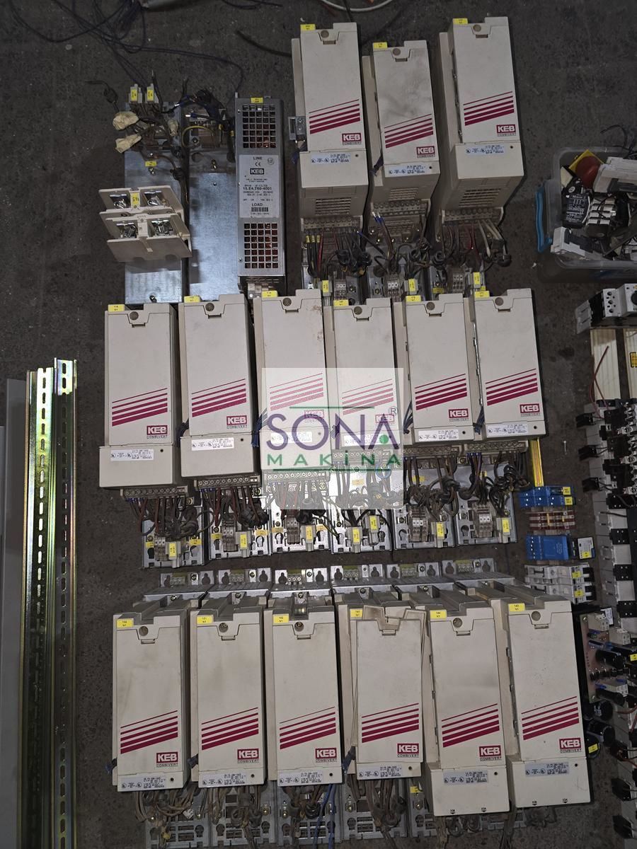 Keb F5 Frekans invertörü 1,5 Kw (Sürücü) 09.F5.CBB-YA00