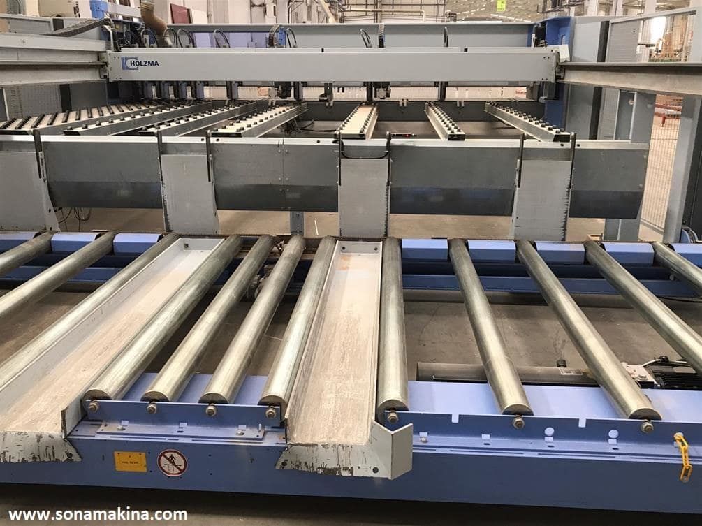 HOLZMA Optimat HPL 400/43/22 Asansörlü Panel Ebatlama Makinesi (2014)