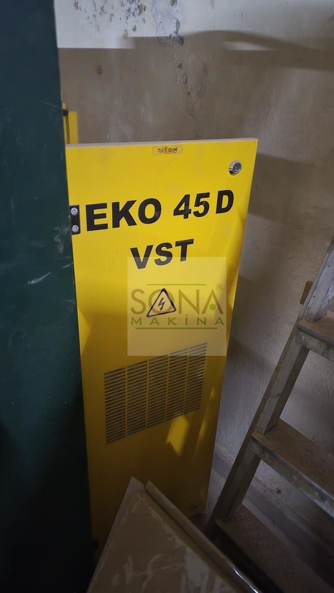 Ekomak Eko 45 D VST Vidalı Komprosör (2018)