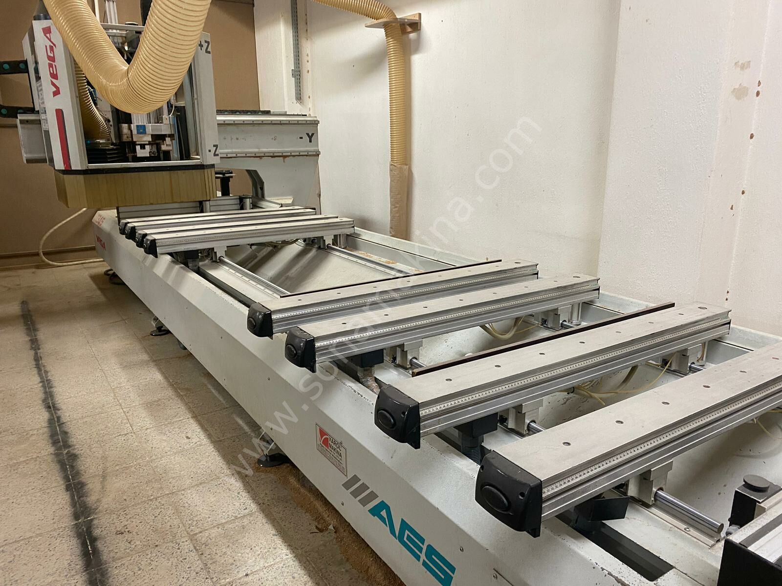 AES Vega 1345 Cnc (2012)
