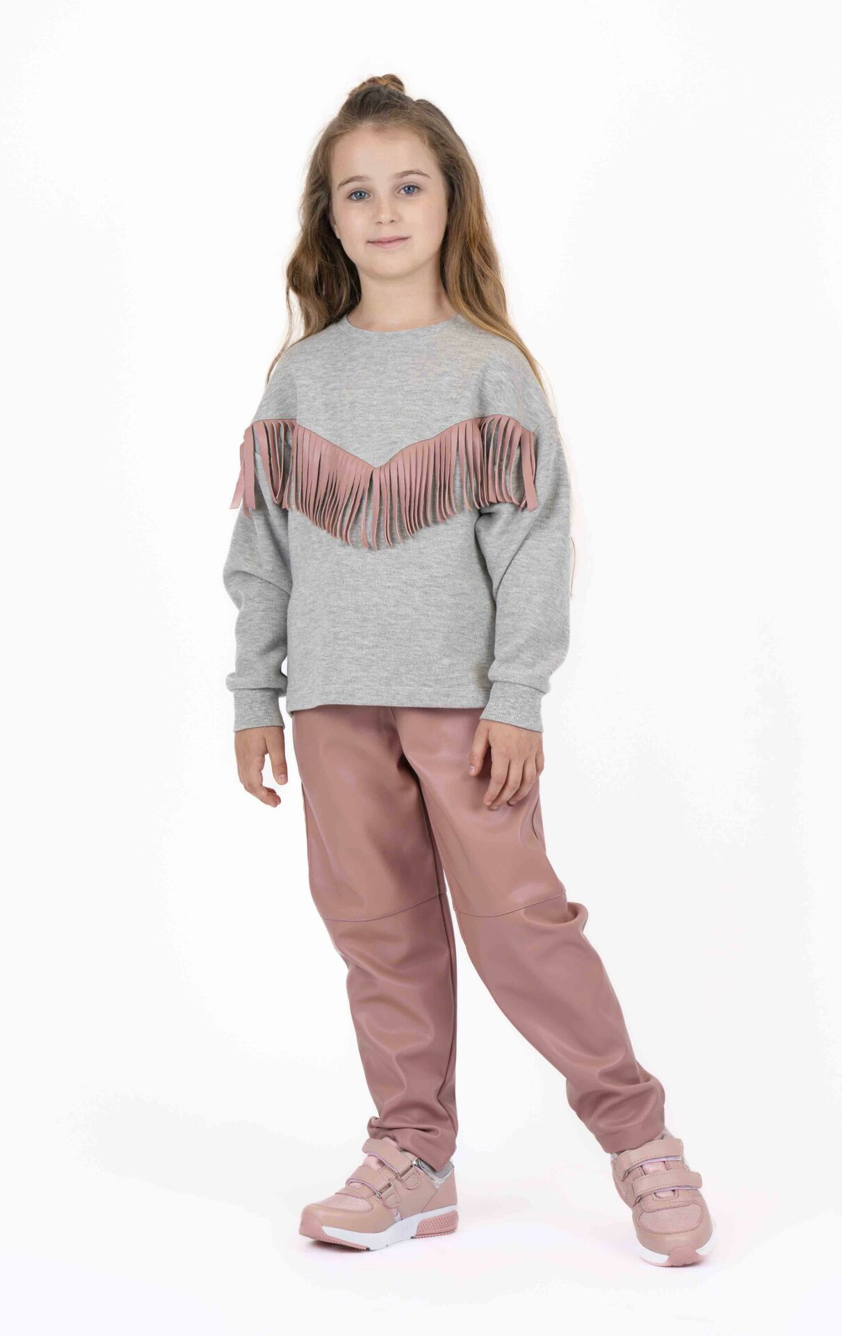 KIZ ÇOCUK PÜSKÜL DETAYLI SWEATSHIRT