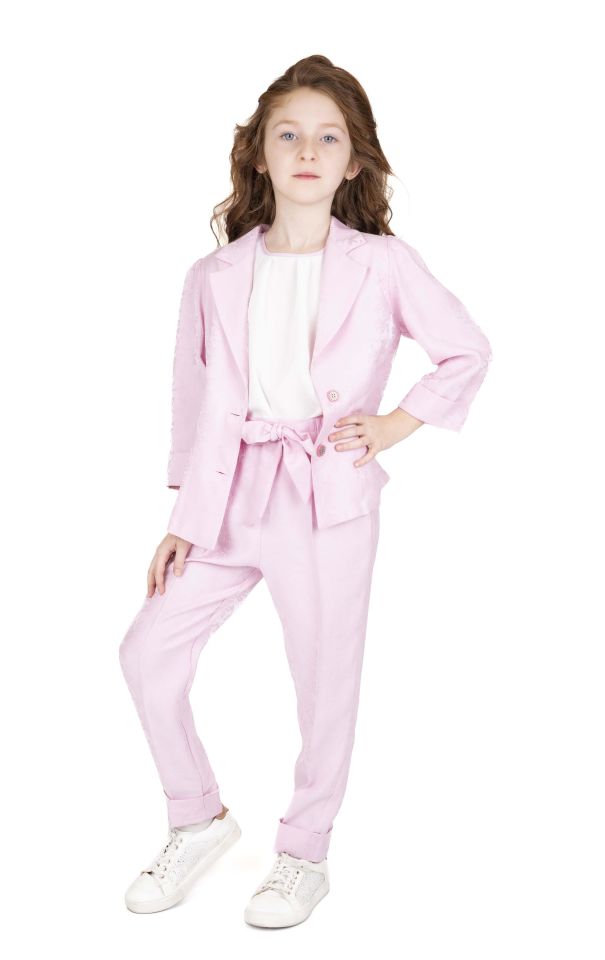 PEMBE