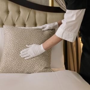 Beyaz Polyester Servis Eldiveni