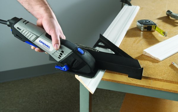DREMEL® DSM20 kesme kılavuzu (DSM840) 2615S840JA