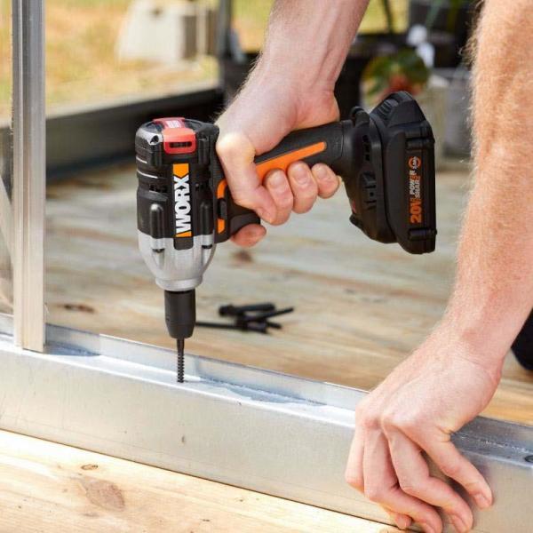 WORX WX261 20Volt 2.0Ah. Li-ion Çift Akülü 260Nm Kömürsüz Profesyonel Şarjlı Darbeli Tornavida