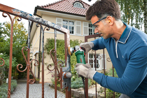 Bosch PWS 850-125 Avuç Taşlama Makinesi 0.603.3A2.70B