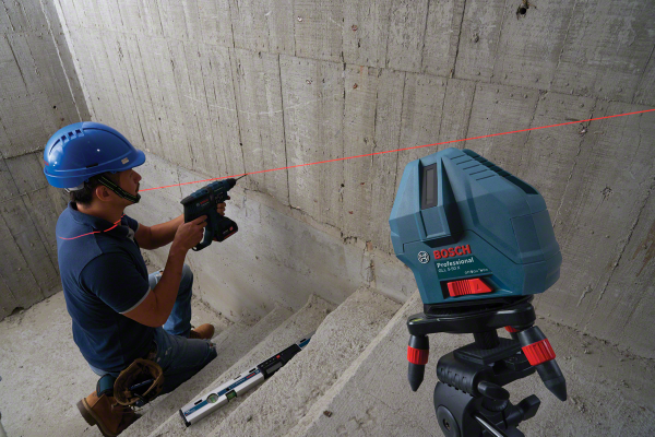 Bosch GLL 5-50 X Çapraz Çizgi Lazeri 0.601.063.N00