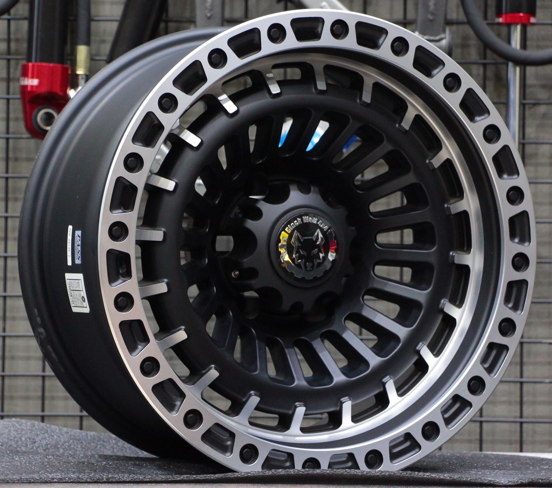 Black Wolf 17X9.0 6X139.7 ET-40 MB/G