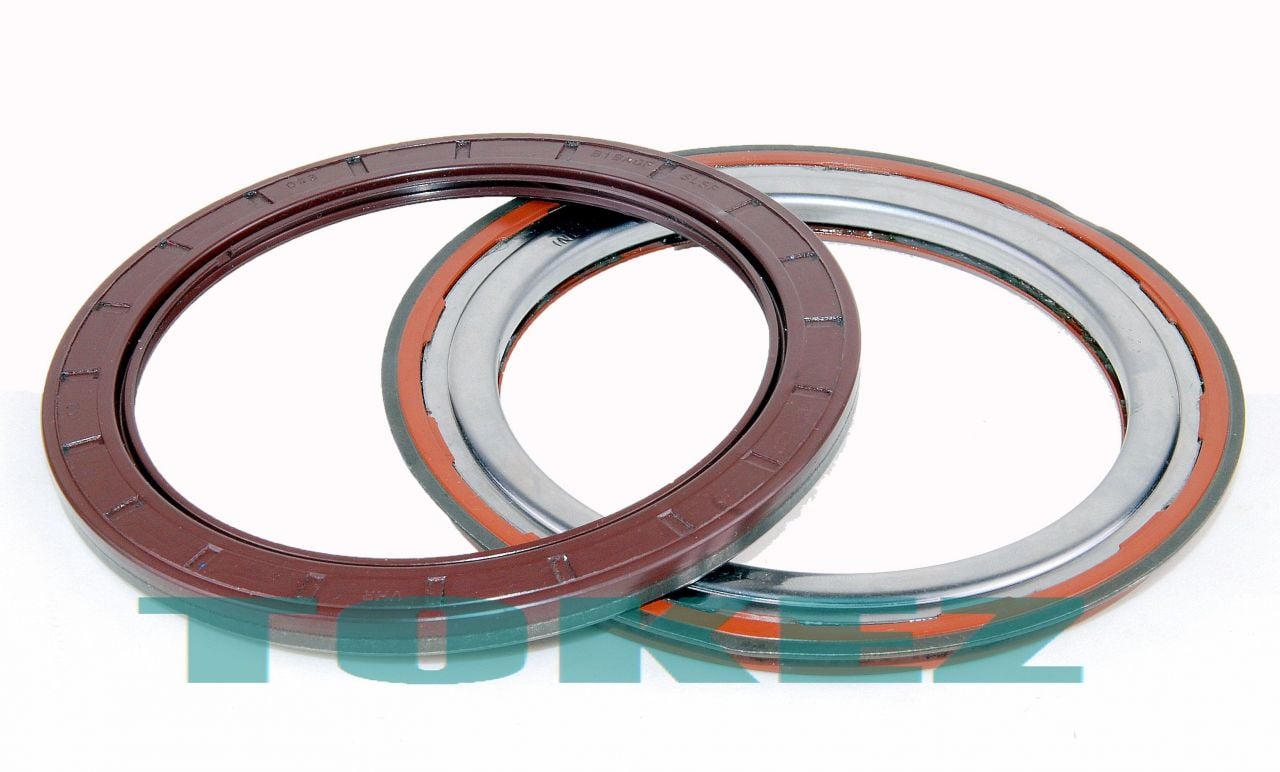20518632 VOLVO WHEEL SEAL KIT(2 SEALS)