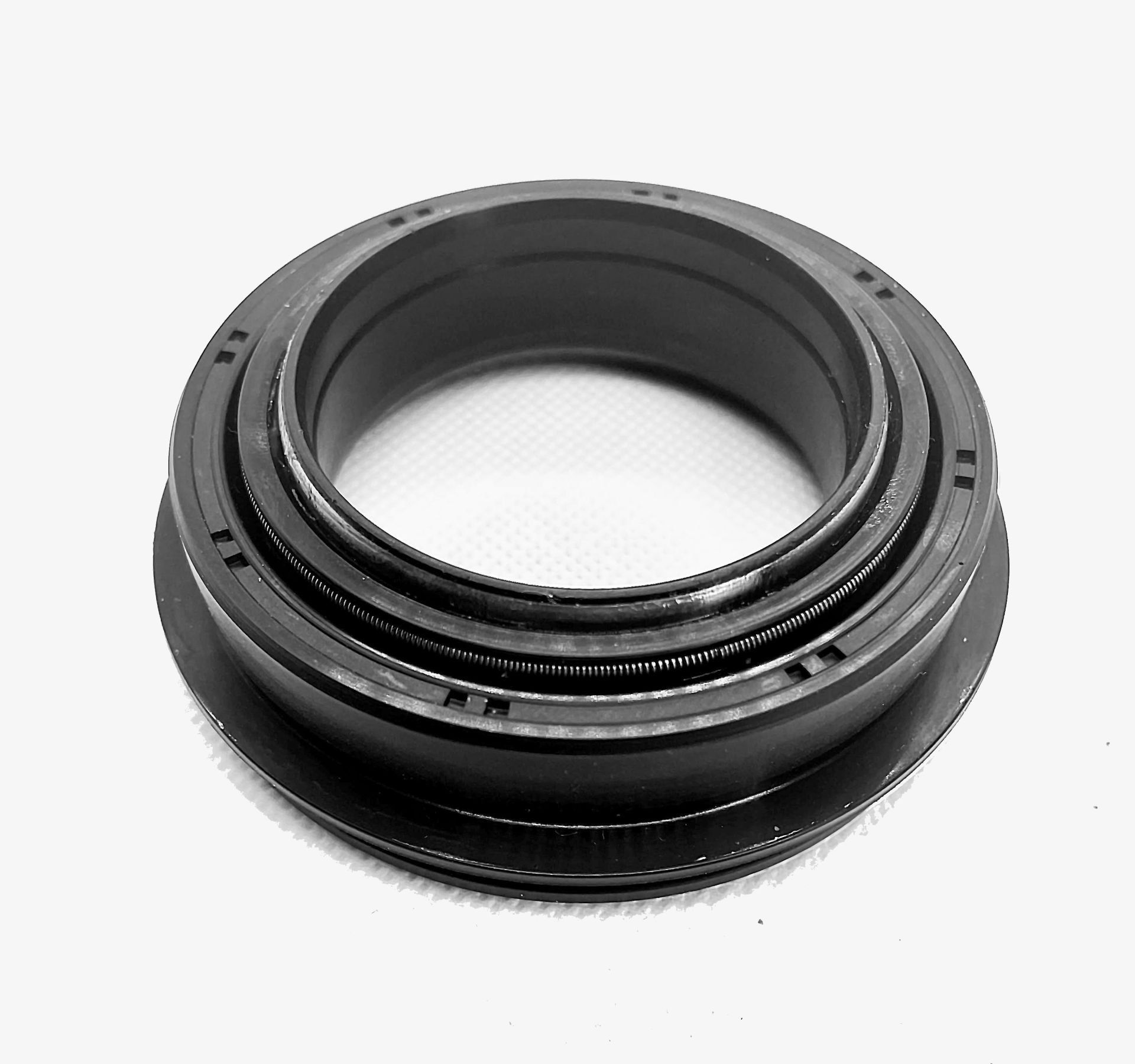BQ4504F  Kubota Front axle seal