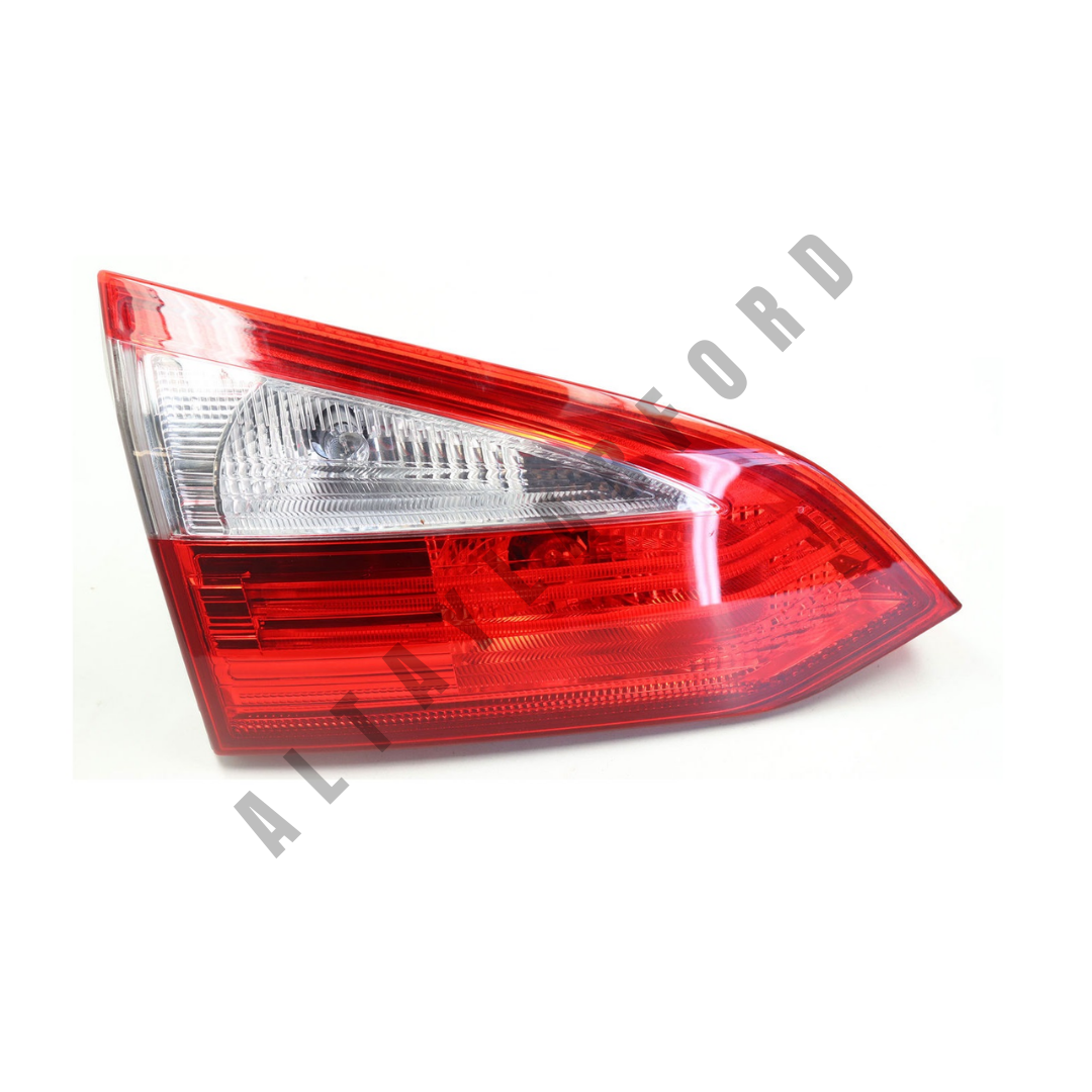 FORD  FOCUS STOP LAMBASI İÇ SOL SEDAN 2011-2015 DEPO BM51 13A603 AD