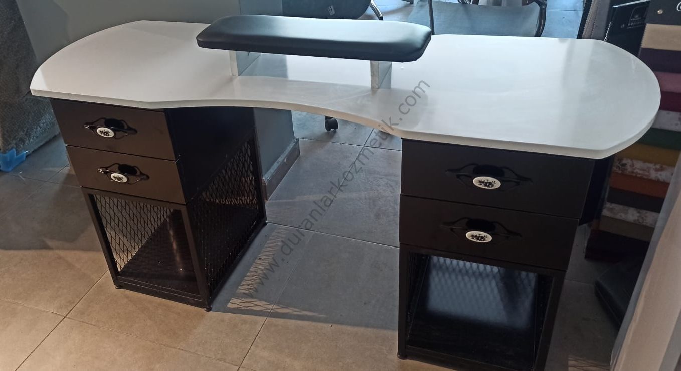 Manikür masası lüx