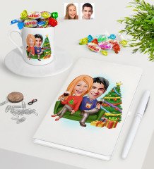 Kişiye Özel Yeni Yıl Sevgililer Karikatürlü Beyaz Defter Kalem Türk Kahvesi Fincanı ve Haribo Şeker Hediye Seti-4