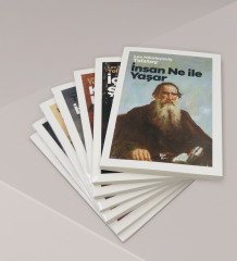 Kişiye Özel İsimli Ahşap Kütüphanede Tolstoy Unutulmaz Eserleri (6 Kitap) ve Kupa Bardak Hediye Seti