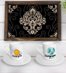 Kişiye Özel Güneşim ve Dünyam Tasarımlı 2'li Kahve Fincan Seti ve Doğal Ahşap Tepsi-1