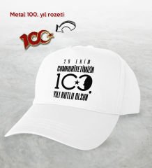 BK Gift 100. Yıl Hatırası Beyaz Şapka ve Gold Metal Rozet Hediye Seti-3, 29 Ekim Hediyesi, Cumhuriyet Bayramı, 100.Yıl Hediyesi