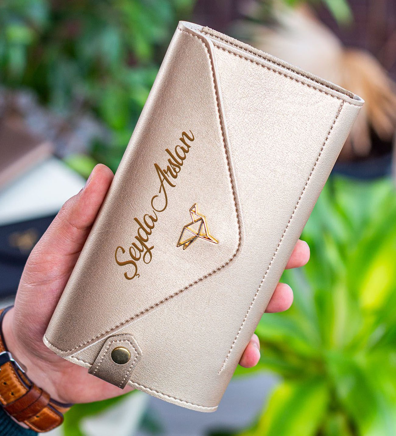 BK Gift Kişiye Özel İsimli Telefon ve Bozuk Para Bölmeli Zarf Model Gold Kadın Cüzdanı, Sevgiliye Hediye, Anneye Hediye