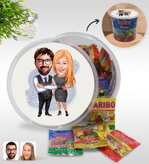 Kişiye Özel Sevgililer Karikatürlü Dev Boy Haribo Minis Kovası (10gx100adet) Model 100