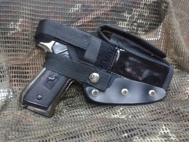 SİYAH YEDEK ŞARJÖRLÜ SİLAH KILIFI