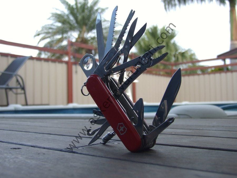 Victorinox SwissChamp Çakı 1.6795