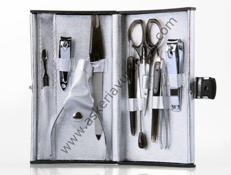 Özel Çantasında Güzellik ve Bakım Seti (10 Parça)