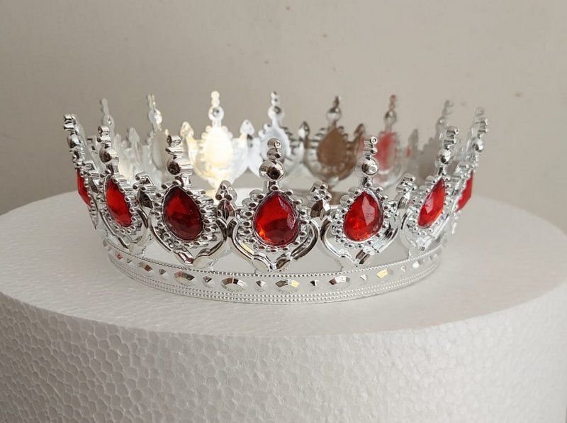 Gümüş Kırmızı Taşlı Pasta Tacı