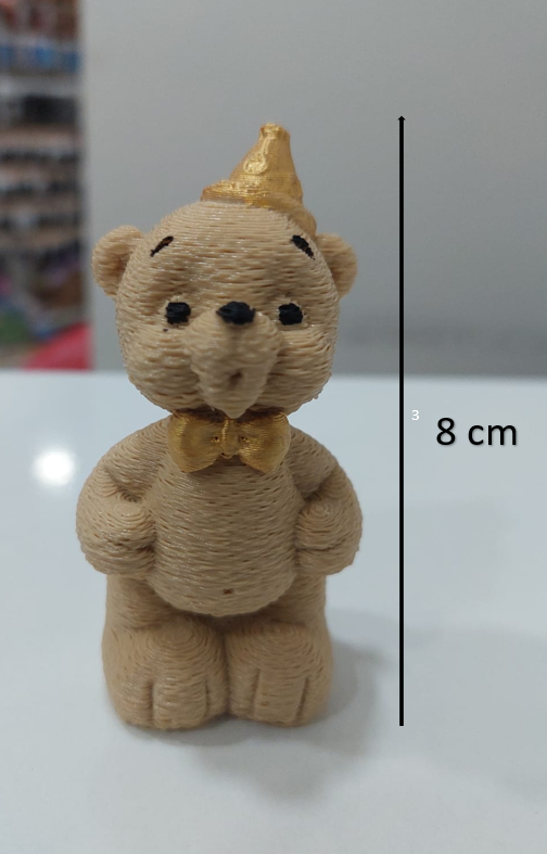 Mum Üfleyen Ayıcık Pasta Figürü Krem rengi 8 cm