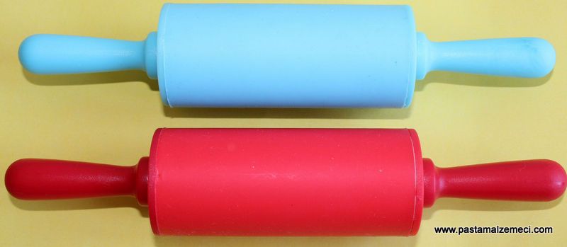 ŞEKER HAMURU KURABİYE MERDANESİ ORTASI DÖNERLİ 22,5CM